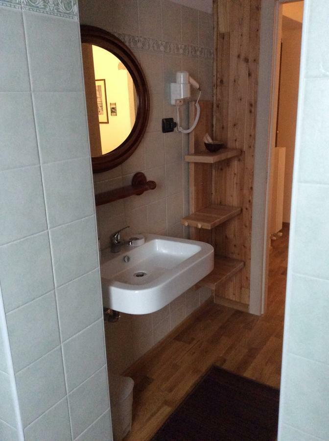 Ferienwohnung Ca' Lina Lainate Exterior foto